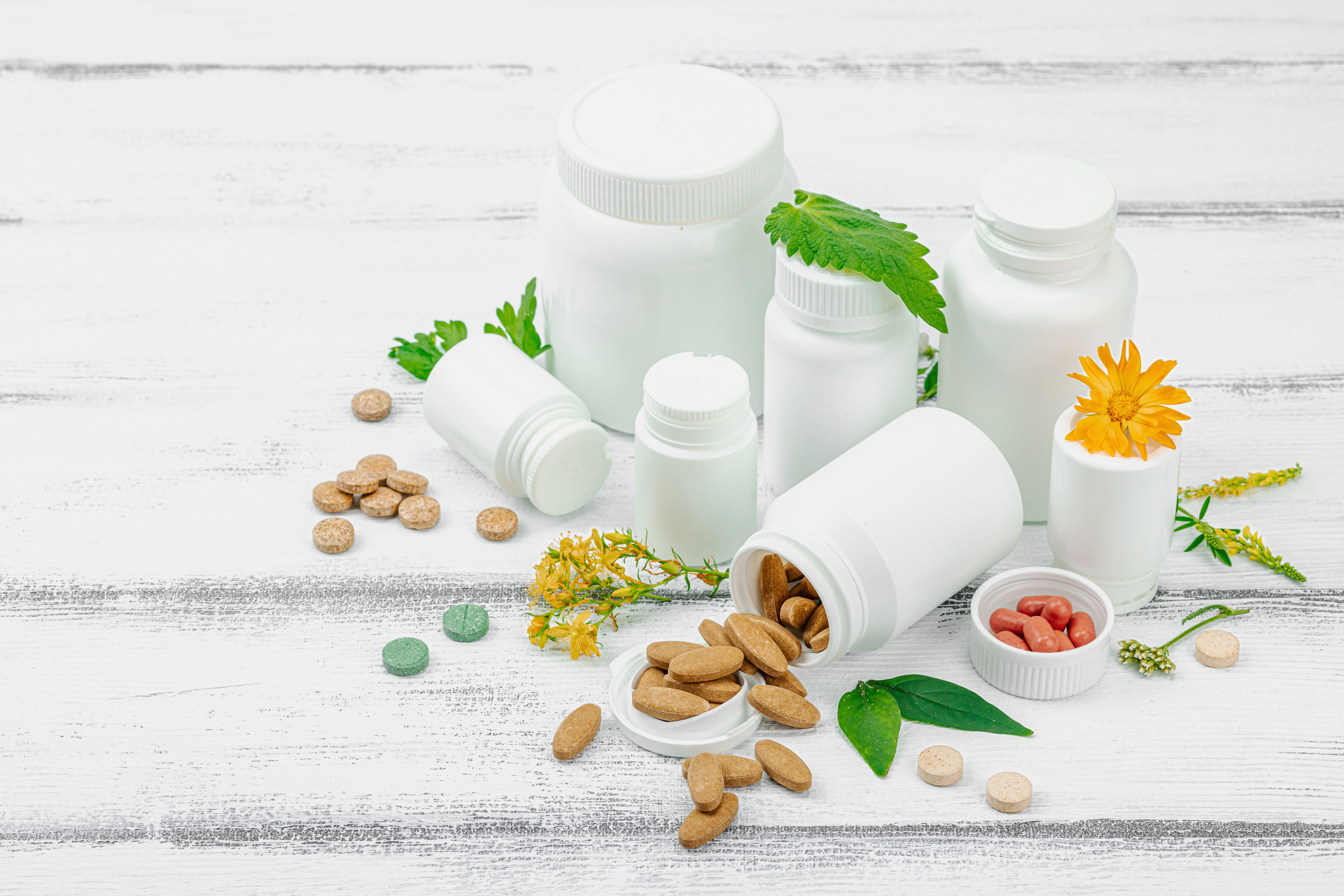 End-to-end dietary supplement OEM/ODM manufacturing services
